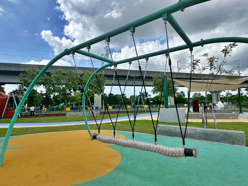 免費公園,彰化親子景點,溜滑梯,滑索,熊趣米公園,田中公園,親子放電,遛小孩
