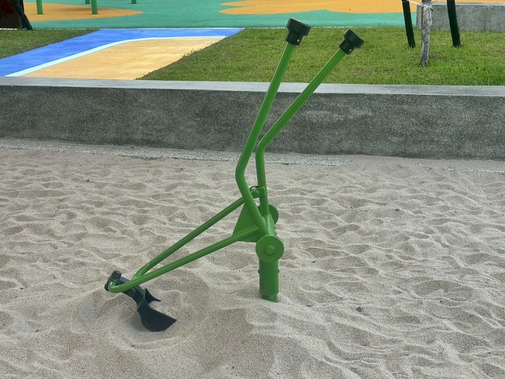 免費公園,彰化親子景點,溜滑梯,滑索,熊趣米公園,田中公園,親子放電,遛小孩