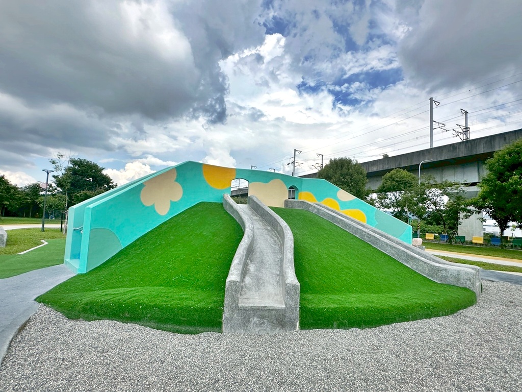 免費公園,彰化親子景點,溜滑梯,滑索,熊趣米公園,田中公園,親子放電,遛小孩