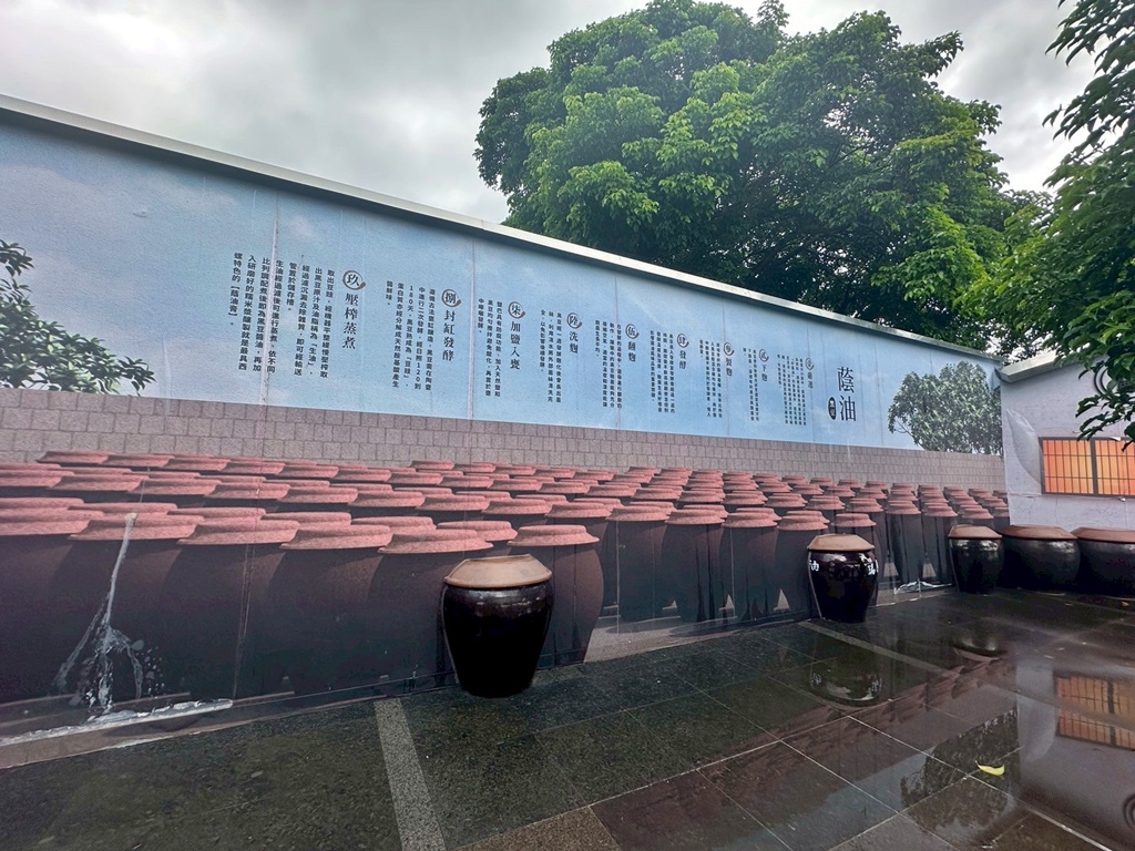 #西螺美食 #垂降運將便當 #西螺服務區 #隱藏版美食 #牆邊便當 #古早味便當 #司機愛店 #銅板美食 #西螺必吃 #旅行美食 #台灣美食 #公路美食 #在地小吃,牆邊便當,西螺古早味,西螺垂降運將便當,西螺必吃,西螺服務區美食,西螺隱藏便當,運將便當