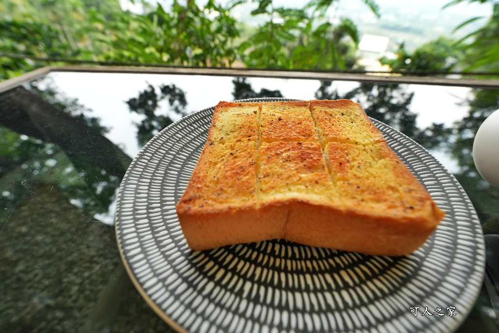 假日限定,卓蘭秘境咖啡,小山丘 hillside 145.5k,戶外咖啡廳,手作甜點,文青風,無敵山景,療癒放鬆,網美必訪,苗栗景點