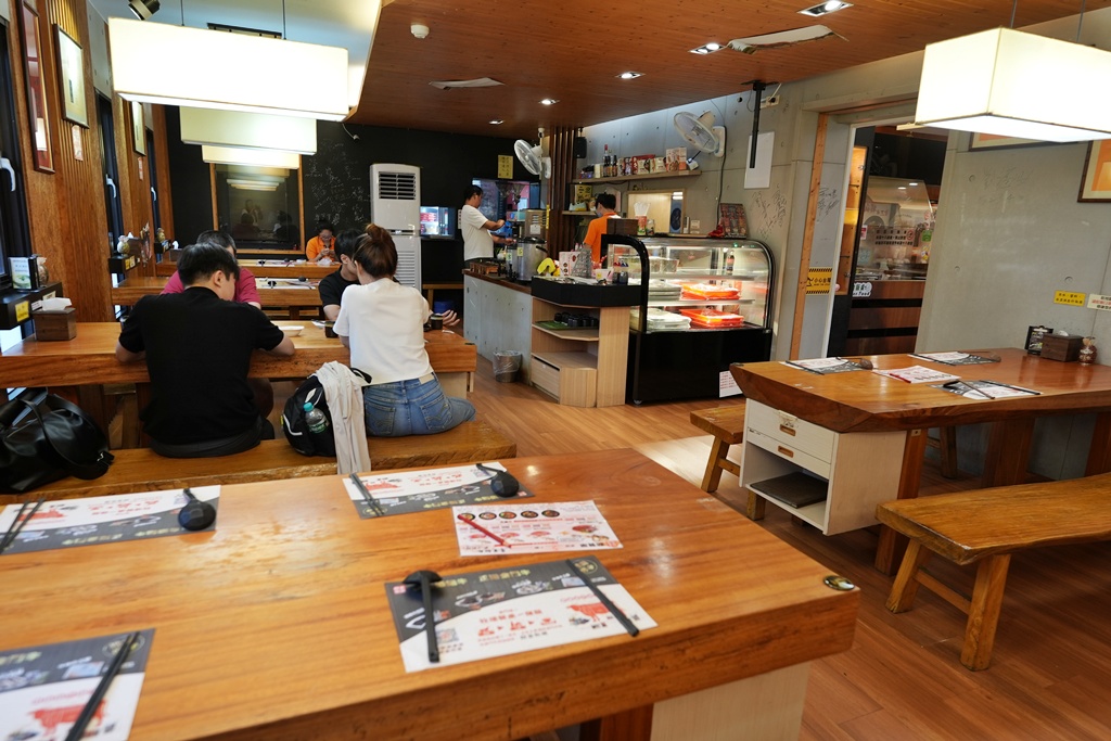 CP值超高。,Q彈牛肉,伴手禮,溫體牛肉麵,滑嫩口感,牛肉麵推薦,現沖牛肉麵,良金牧場,酒糟牛,金門必吃,金門旅遊,金門美食 CP值超高。,Q彈牛肉,伴手禮,溫體牛肉麵,滑嫩口感,牛肉麵推薦,現沖牛肉麵,良金牧場,酒糟牛,金門必吃,金門旅遊,金門美食