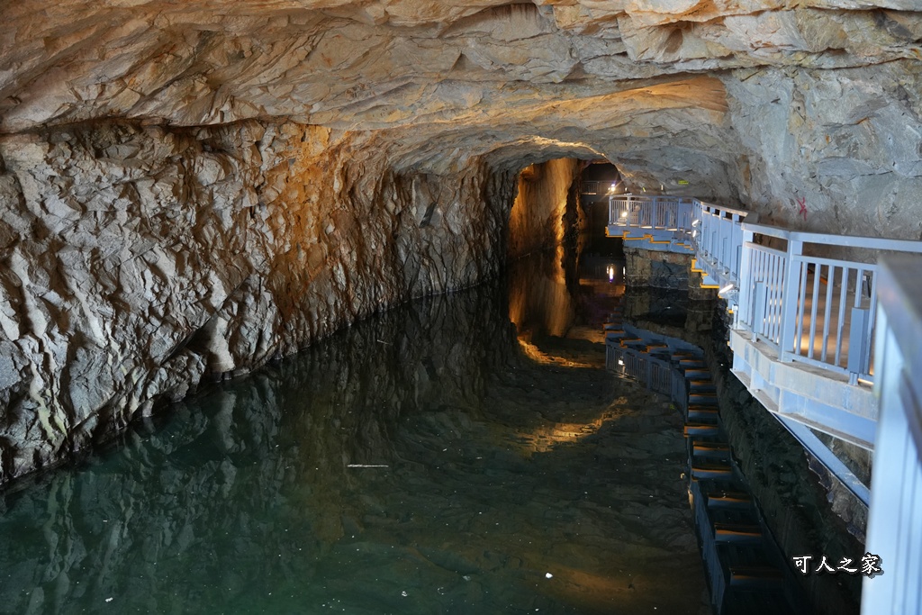 ig打卡,SUP,慈鑾宮,戰地風情,新湖漁港,木棧道,海景,漁村小艇坑道,金門三天兩夜,金門旅遊,金門景點,金門秘境 ig打卡,SUP,慈鑾宮,戰地風情,新湖漁港,木棧道,海景,漁村小艇坑道,金門三天兩夜,金門旅遊,金門景點,金門秘境