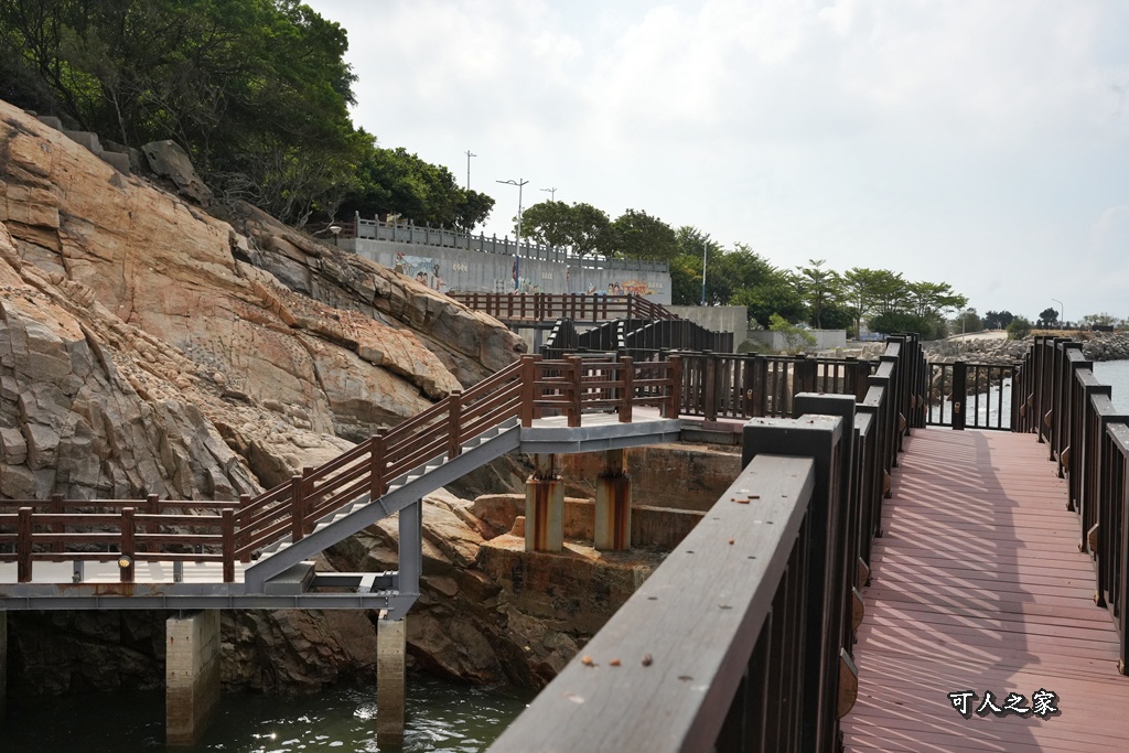 ig打卡,SUP,慈鑾宮,戰地風情,新湖漁港,木棧道,海景,漁村小艇坑道,金門三天兩夜,金門旅遊,金門景點,金門秘境 ig打卡,SUP,慈鑾宮,戰地風情,新湖漁港,木棧道,海景,漁村小艇坑道,金門三天兩夜,金門旅遊,金門景點,金門秘境