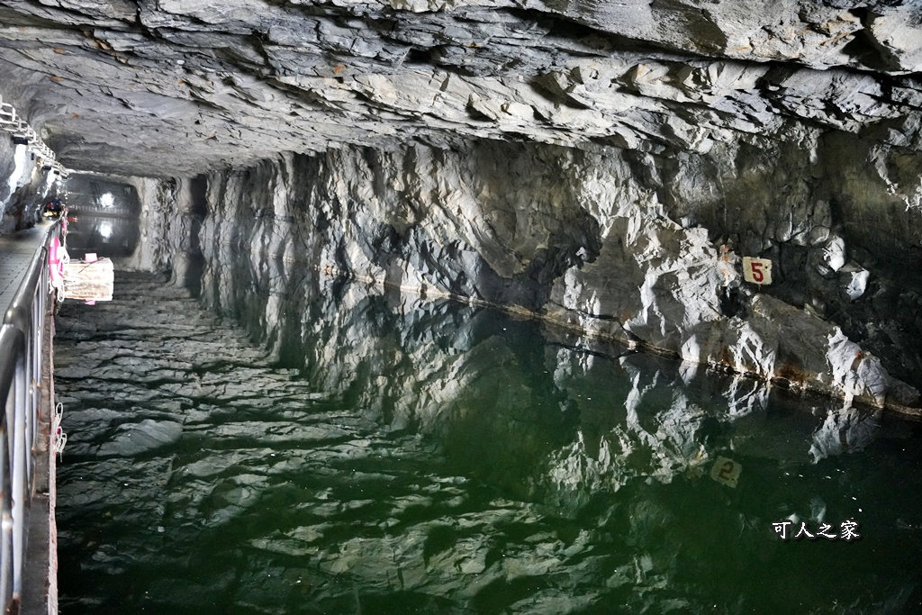 #金門 #翟山坑道 #金門景點 #免門票 #天然冷氣 #戰地風情 #涼爽秘境 #金門自由行 #網美景點 #拍照打卡 #夏天去哪玩 #地下奇景 #金門 #翟山坑道 #金門景點 #免門票 #天然冷氣 #戰地風情 #涼爽秘境 #金門自由行 #網美景點 #拍照打卡 #夏天去哪玩 #地下奇景