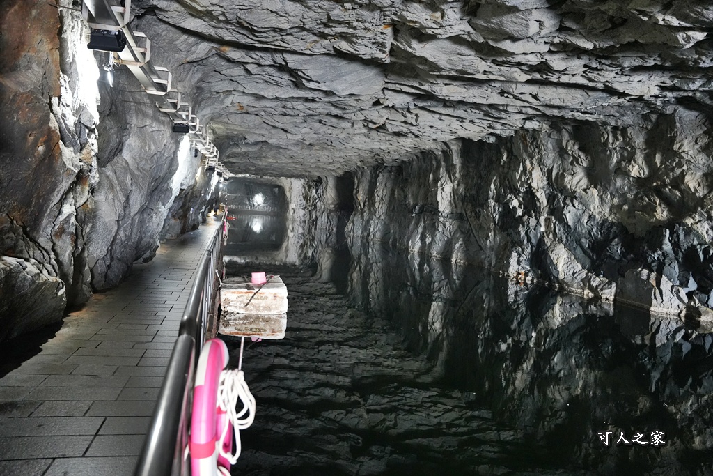 #金門 #翟山坑道 #金門景點 #免門票 #天然冷氣 #戰地風情 #涼爽秘境 #金門自由行 #網美景點 #拍照打卡 #夏天去哪玩 #地下奇景 #金門 #翟山坑道 #金門景點 #免門票 #天然冷氣 #戰地風情 #涼爽秘境 #金門自由行 #網美景點 #拍照打卡 #夏天去哪玩 #地下奇景