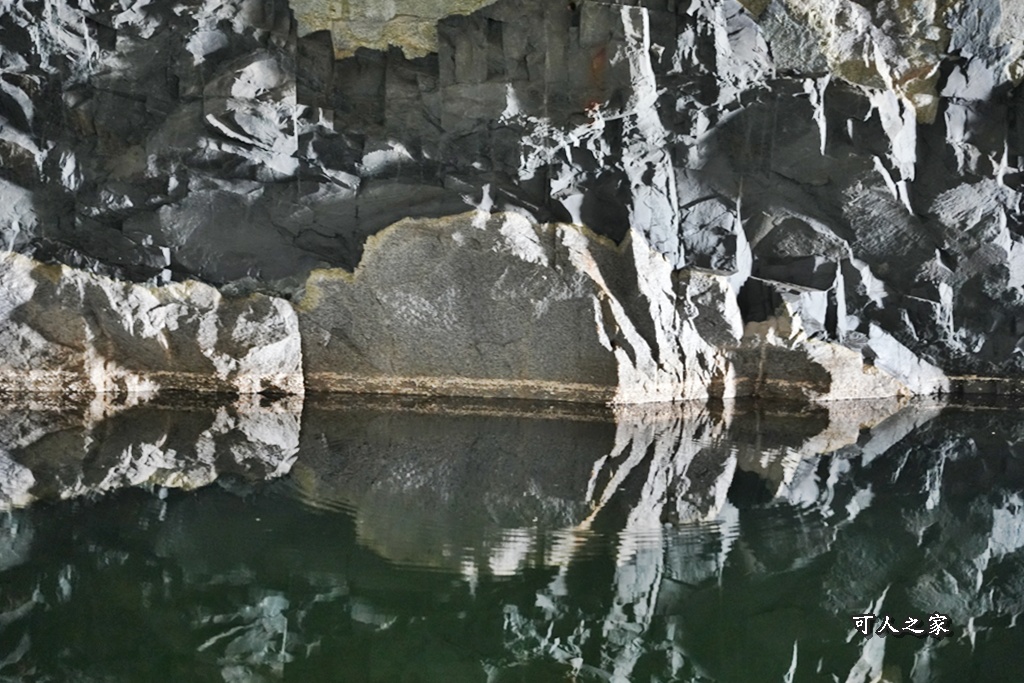 #金門 #翟山坑道 #金門景點 #免門票 #天然冷氣 #戰地風情 #涼爽秘境 #金門自由行 #網美景點 #拍照打卡 #夏天去哪玩 #地下奇景 #金門 #翟山坑道 #金門景點 #免門票 #天然冷氣 #戰地風情 #涼爽秘境 #金門自由行 #網美景點 #拍照打卡 #夏天去哪玩 #地下奇景