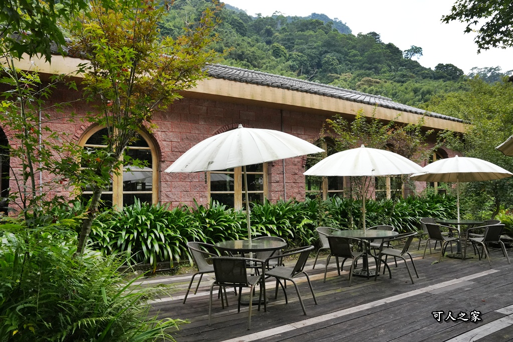 假日限定,寵物友善,森林系餐廳,歐式古堡,漫步雲端森林廚房,網美餐廳,自助沙拉吧吃到飽,苗栗三義,苗栗美食,餐廳預約