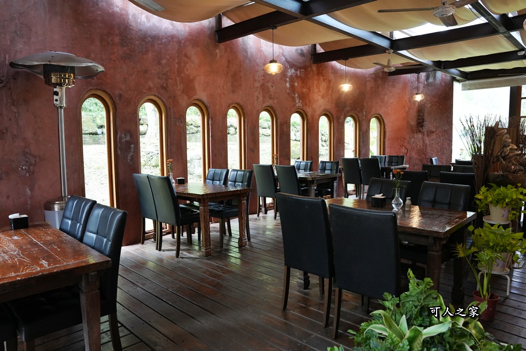 假日限定,寵物友善,森林系餐廳,歐式古堡,漫步雲端森林廚房,網美餐廳,自助沙拉吧吃到飽,苗栗三義,苗栗美食,餐廳預約