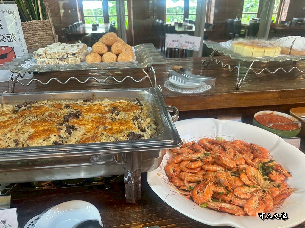 假日限定,寵物友善,森林系餐廳,歐式古堡,漫步雲端森林廚房,網美餐廳,自助沙拉吧吃到飽,苗栗三義,苗栗美食,餐廳預約