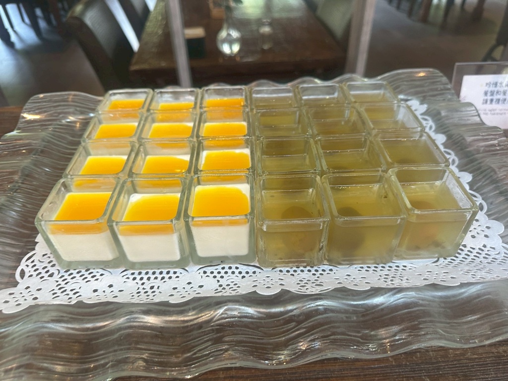 假日限定,寵物友善,森林系餐廳,歐式古堡,漫步雲端森林廚房,網美餐廳,自助沙拉吧吃到飽,苗栗三義,苗栗美食,餐廳預約