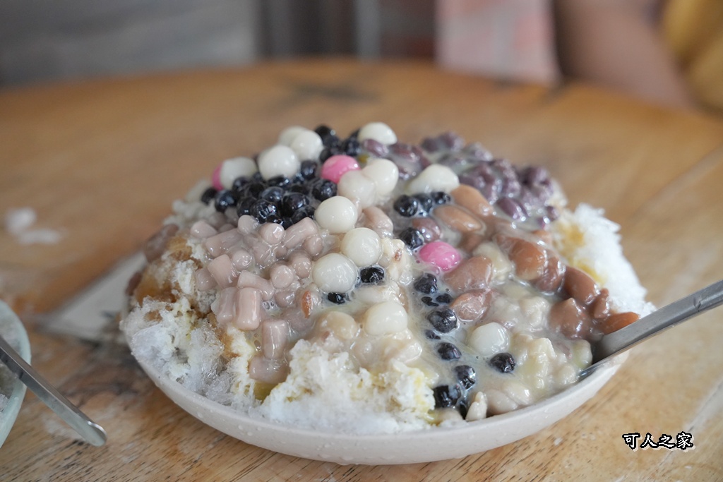 一日遊,三峽停車,三峽小吃,三峽老街,台北近郊,情侶約會,懷舊街區,新北景點,老街美食,親子共遊,豬血糕,金牛角