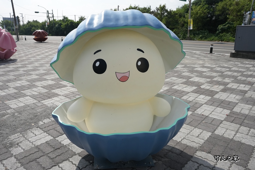 免費景點,可愛公仔,台西打卡點,台西旅遊,台西順遊,網美景點,蚵貝寶寶,親子旅遊,雲林一日遊,雲林台西小Q公仔,雲林景點