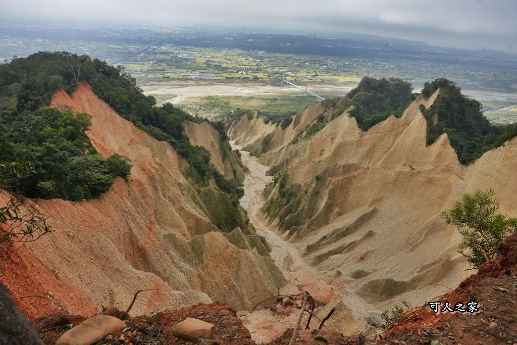 網站近期文章：【苗栗火炎山步道】全長6.4公里的O型環狀路線，挑戰極限只為一睹壯闊大峽谷美景！