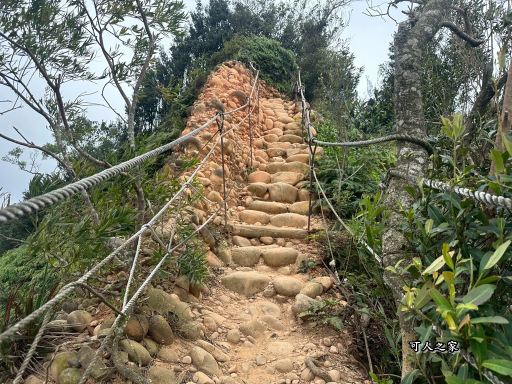 O型環狀,壯闊美景,奉茶隊,挑戰路線,火炎山大峽谷,登山健行,網美景點,苗栗一日遊,苗栗景點,苗栗火炎山步道,親子步道