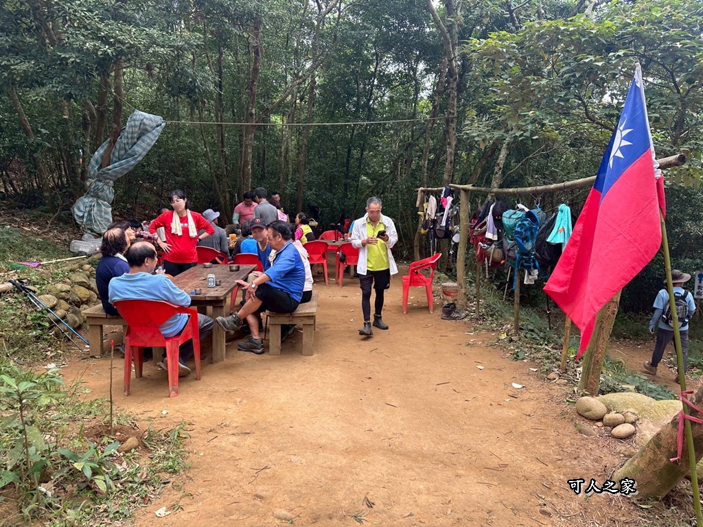 O型環狀,壯闊美景,奉茶隊,挑戰路線,火炎山大峽谷,登山健行,網美景點,苗栗一日遊,苗栗景點,苗栗火炎山步道,親子步道