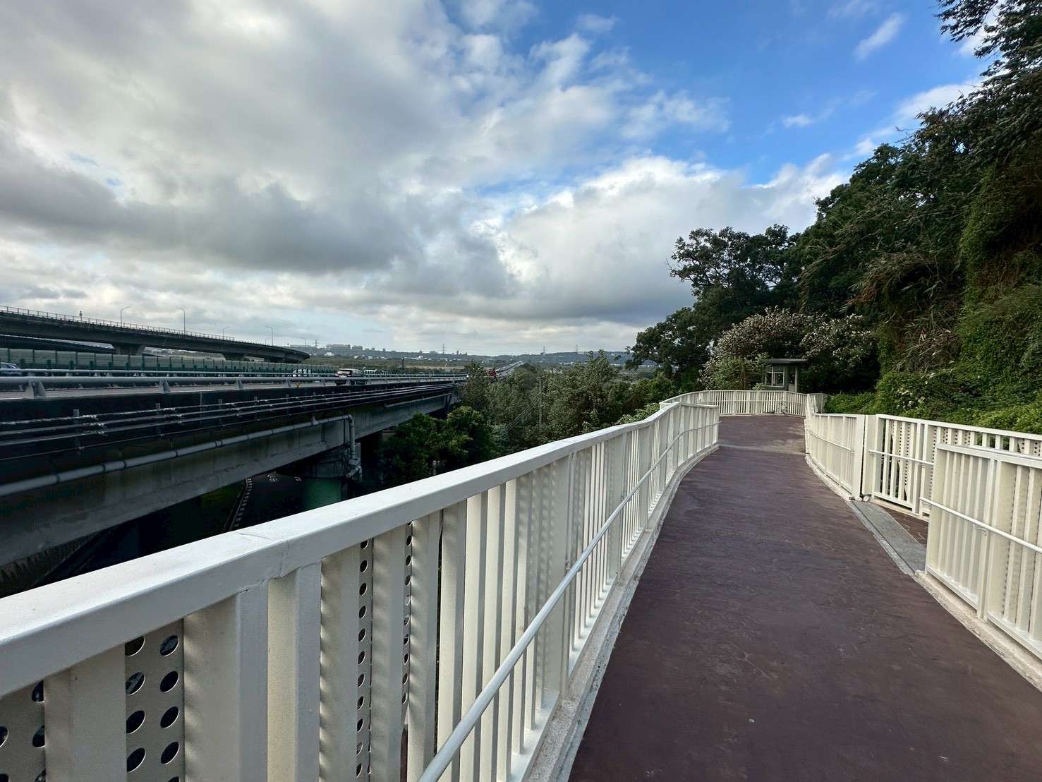 O型環狀,壯闊美景,奉茶隊,挑戰路線,火炎山大峽谷,登山健行,網美景點,苗栗一日遊,苗栗景點,苗栗火炎山步道,親子步道