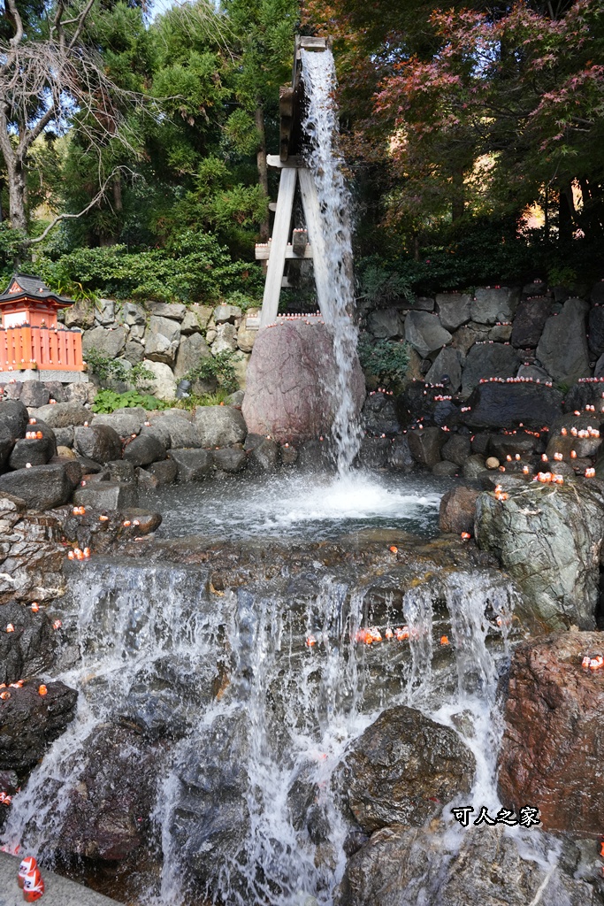 Katsuoji Temple,勝尾寺,勝尾寺怎麼去,勝尾寺門票,大阪交通,大阪自由行,大阪賞楓,季節限定,寺廟巡禮,打卡熱點,拍照景點,旅遊攻略.,日本紅葉,楓葉季,淨化之橋,箕面萱野,絕美楓葉,網美景點,達摩不倒翁,達摩牆,關西賞楓