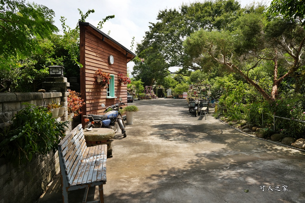 回角咖啡,回角咖啡停車,白色貨櫃屋,苗栗下午茶,苗栗咖啡,苗栗慢活,苗栗拍照景點,苗栗文青,苗栗田野,苗栗秘境咖啡廳,苗栗網美咖啡,苗栗老物