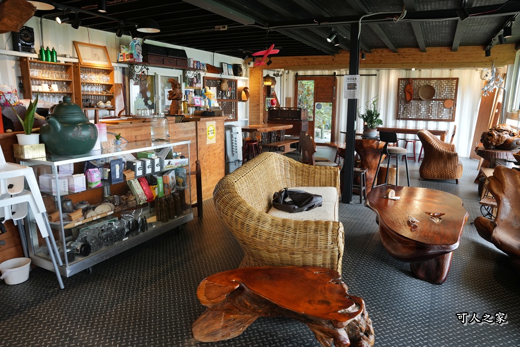 回角咖啡,回角咖啡停車,白色貨櫃屋,苗栗下午茶,苗栗咖啡,苗栗慢活,苗栗拍照景點,苗栗文青,苗栗田野,苗栗秘境咖啡廳,苗栗網美咖啡,苗栗老物