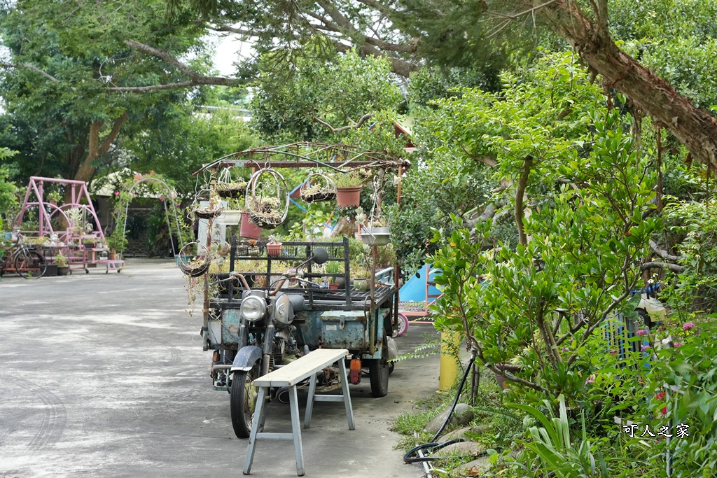 回角咖啡,回角咖啡停車,白色貨櫃屋,苗栗下午茶,苗栗咖啡,苗栗慢活,苗栗拍照景點,苗栗文青,苗栗田野,苗栗秘境咖啡廳,苗栗網美咖啡,苗栗老物