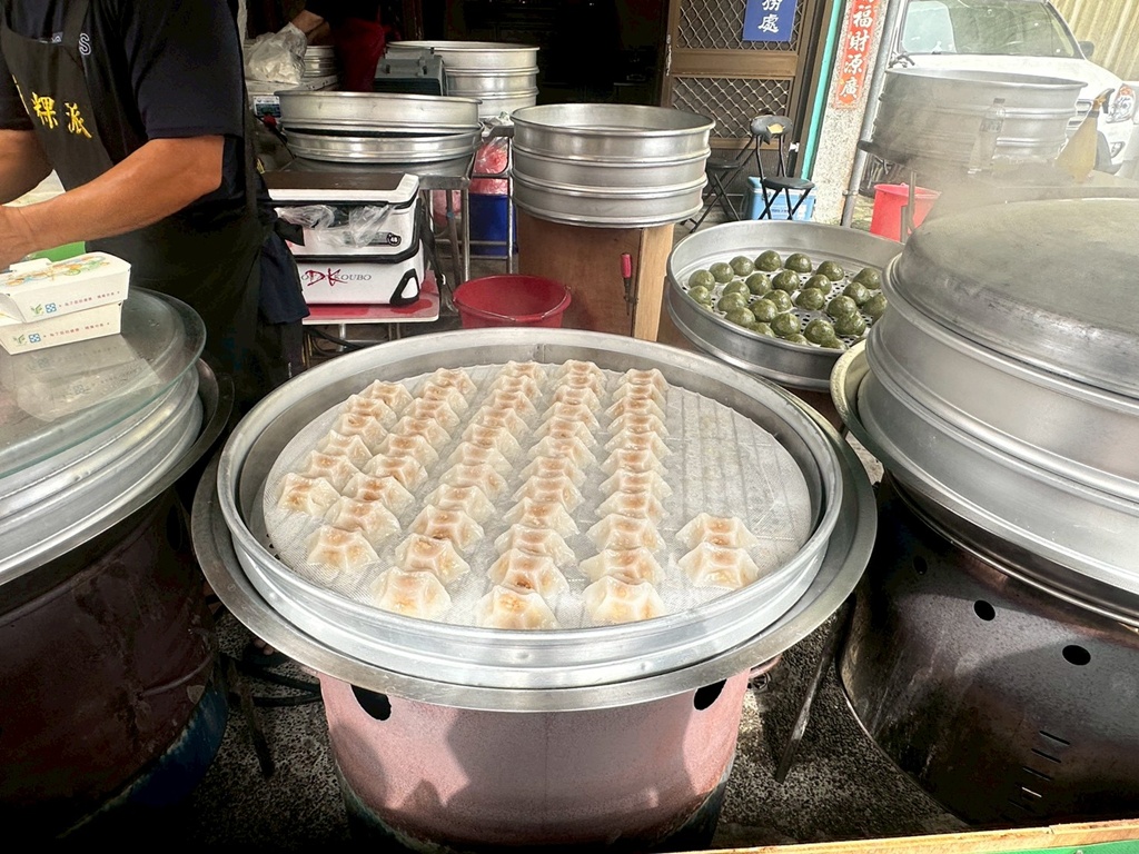 嘉義一日遊,嘉義太平老街,嘉義小吃,嘉義旅遊,太平老街必吃,太平老街美食,手工貢丸,梨子腳山步道,草仔粿,高麗菜包 嘉義一日遊,嘉義太平老街,嘉義小吃,嘉義旅遊,太平老街必吃,太平老街美食,手工貢丸,梨子腳山步道,草仔粿,高麗菜包