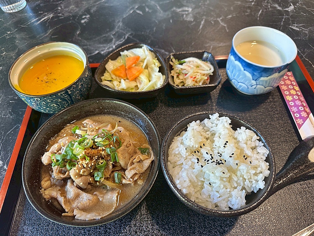 1063階梯,O型環狀,台中戶外景點,台中潭子步道,新田登山步道,橘子試吃,爬山推薦,登山攻略,聚興山小百岳,蟄伏簡餐 1063階梯,O型環狀,台中戶外景點,台中潭子步道,新田登山步道,橘子試吃,爬山推薦,登山攻略,聚興山小百岳,蟄伏簡餐