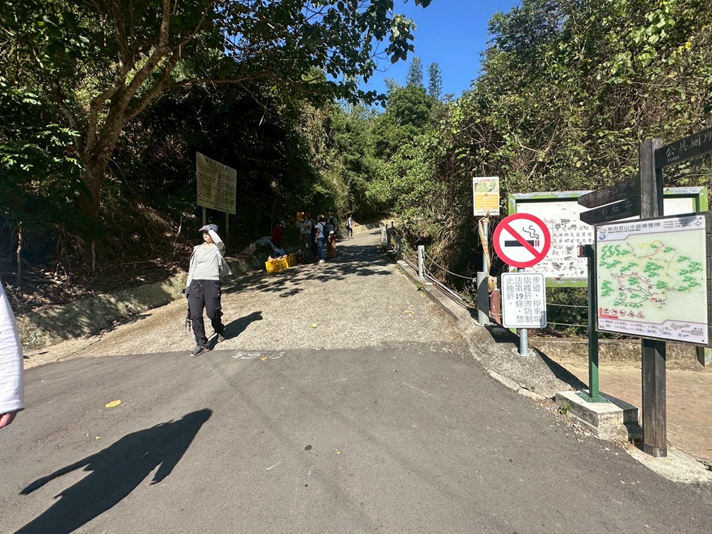 1063階梯,O型環狀,台中戶外景點,台中潭子步道,新田登山步道,橘子試吃,爬山推薦,登山攻略,聚興山小百岳,蟄伏簡餐