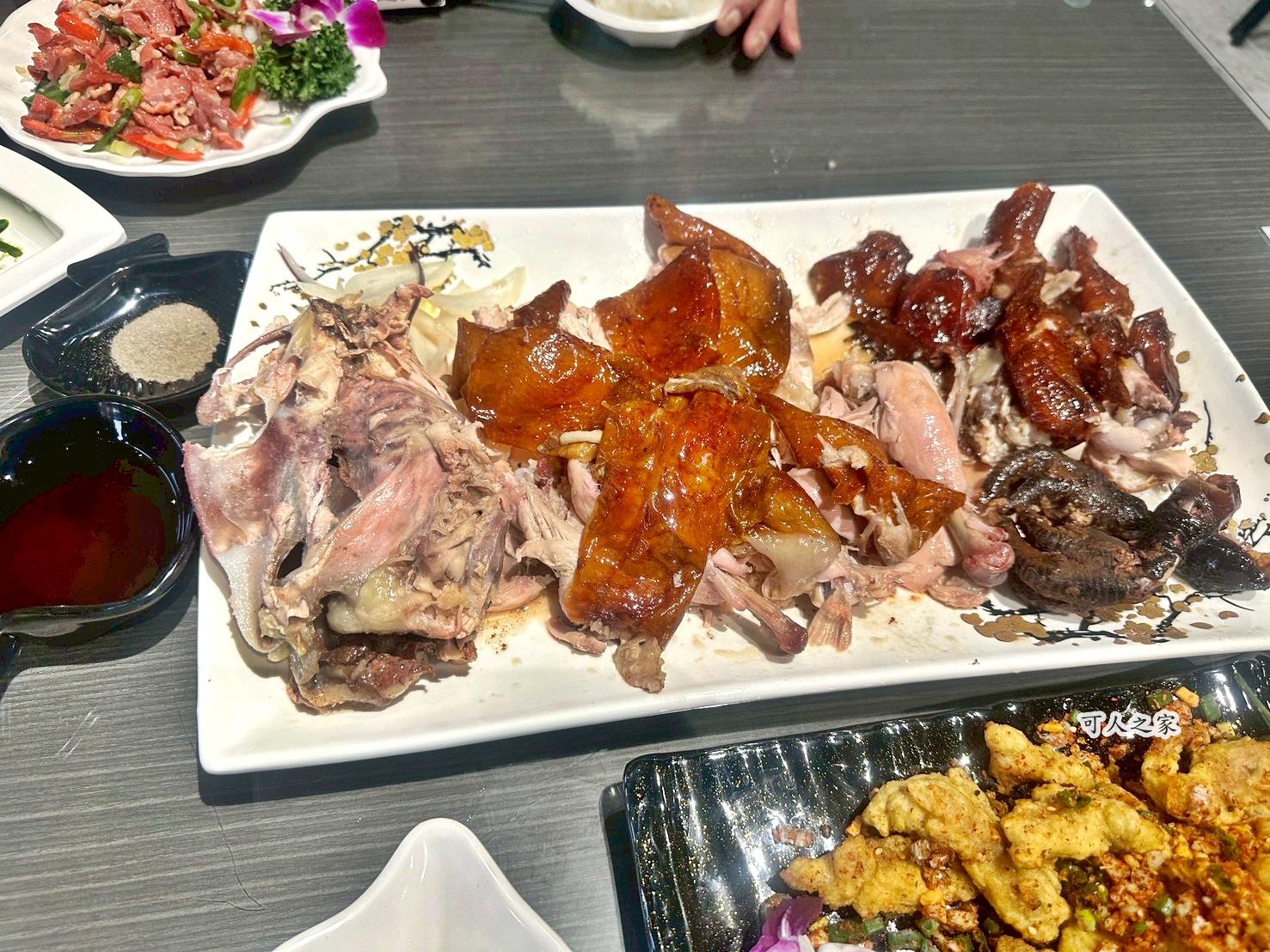 南投竹山美食,大仁哥蔗香脆皮桶仔雞,竹山桶仔雞,竹山烤雞 南投竹山美食,大仁哥蔗香脆皮桶仔雞,竹山桶仔雞,竹山烤雞