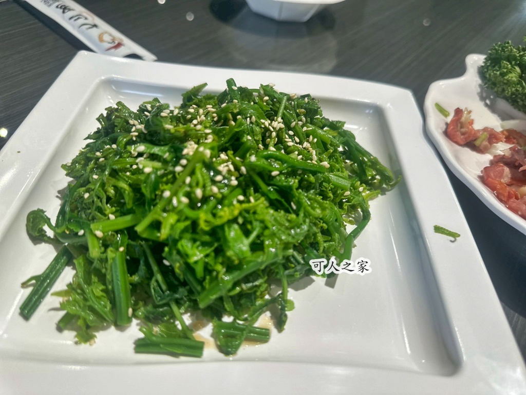 南投竹山美食,大仁哥蔗香脆皮桶仔雞,竹山桶仔雞,竹山烤雞 南投竹山美食,大仁哥蔗香脆皮桶仔雞,竹山桶仔雞,竹山烤雞