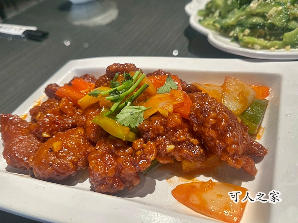 南投竹山美食,大仁哥蔗香脆皮桶仔雞,竹山桶仔雞,竹山烤雞