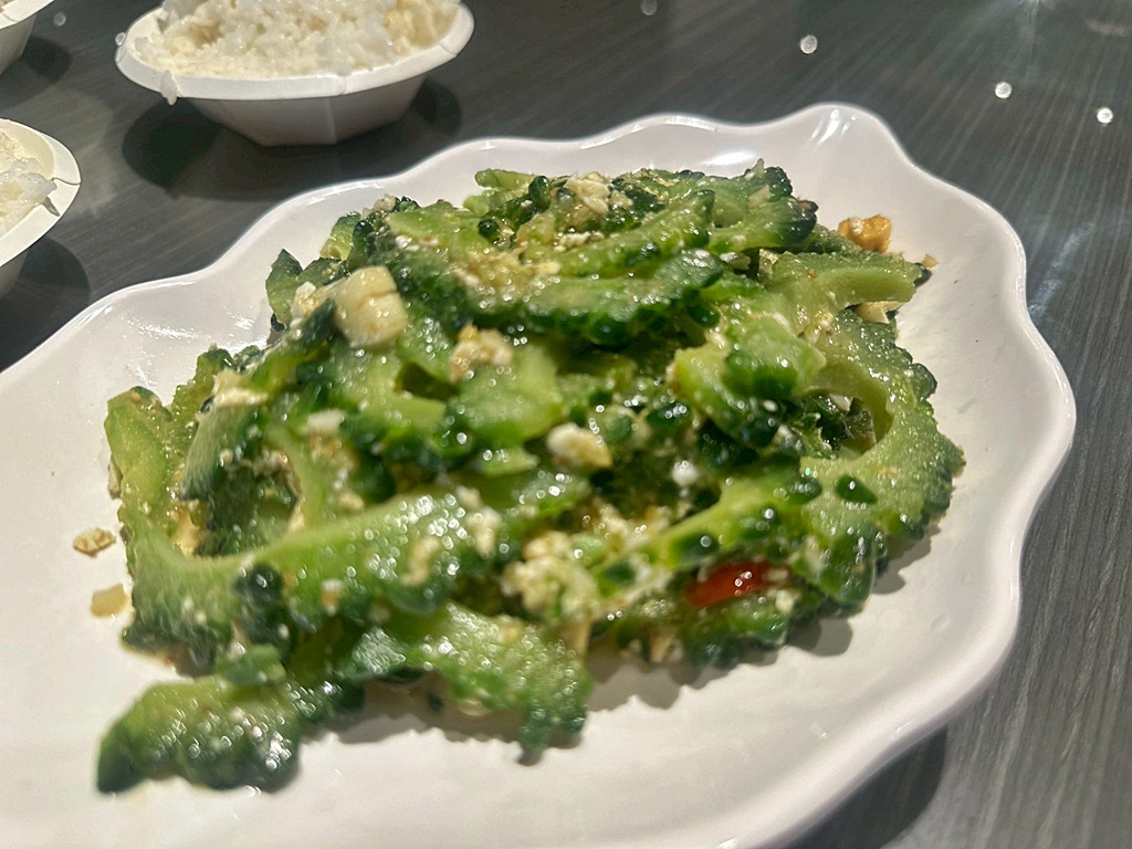 南投竹山美食,大仁哥蔗香脆皮桶仔雞,竹山桶仔雞,竹山烤雞 南投竹山美食,大仁哥蔗香脆皮桶仔雞,竹山桶仔雞,竹山烤雞