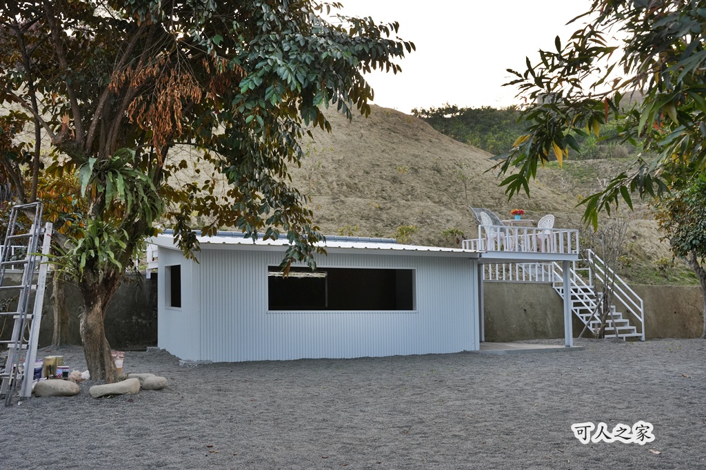 360度山景,九重葛,古坑景點,土匪寮,寵物友善,戶外景點,景觀餐廳,網美景點,親子景點,試營運,雲林古坑有風的地方,雲林新景點,雲林景點,麝香木花海 360度山景,九重葛,古坑景點,土匪寮,寵物友善,戶外景點,景觀餐廳,網美景點,親子景點,試營運,雲林古坑有風的地方,雲林新景點,雲林景點,麝香木花海