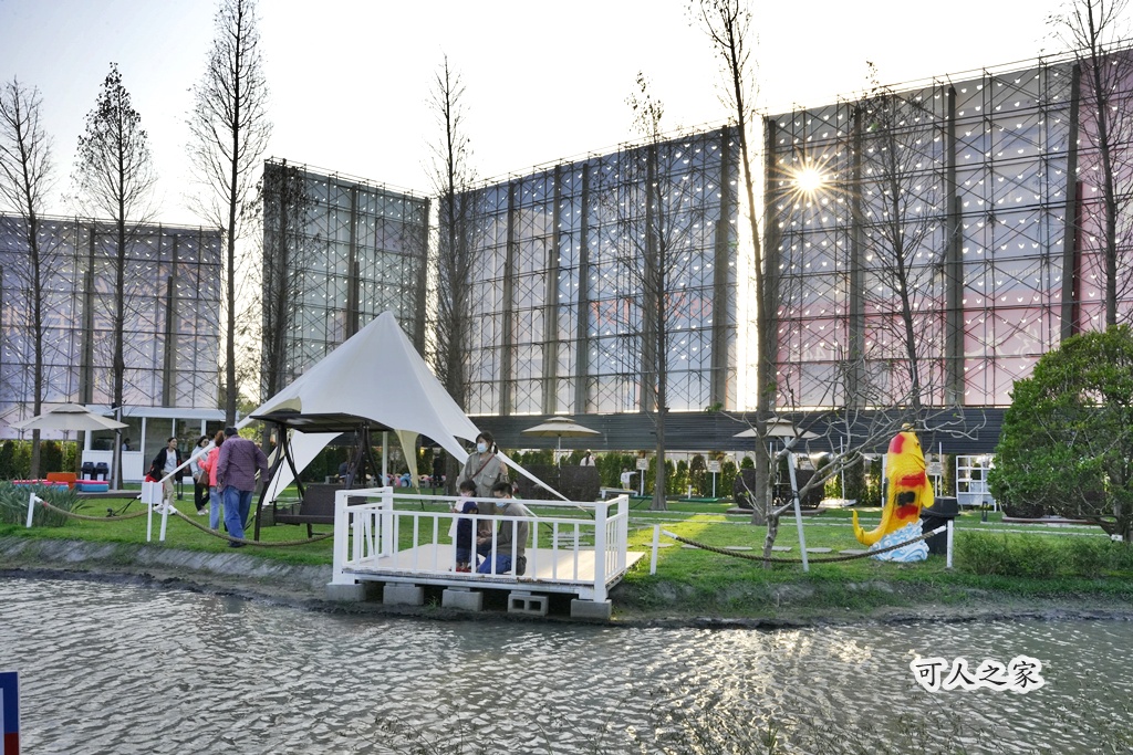 兒童遊戲區,史堤克先生虎尾,大片草皮,家庭聚餐。,景觀餐廳,溜小孩,牛排,玩沙池,自助吧,自助吧吃到飽,虎尾吃到飽,虎尾景觀餐廳,虎尾牛排,虎尾親子餐廳,雲林親子景點,電動挖土機,露營風餐廳