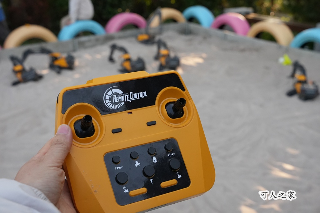 兒童遊戲區,史堤克先生虎尾,大片草皮,家庭聚餐。,景觀餐廳,溜小孩,牛排,玩沙池,自助吧,自助吧吃到飽,虎尾吃到飽,虎尾景觀餐廳,虎尾牛排,虎尾親子餐廳,雲林親子景點,電動挖土機,露營風餐廳