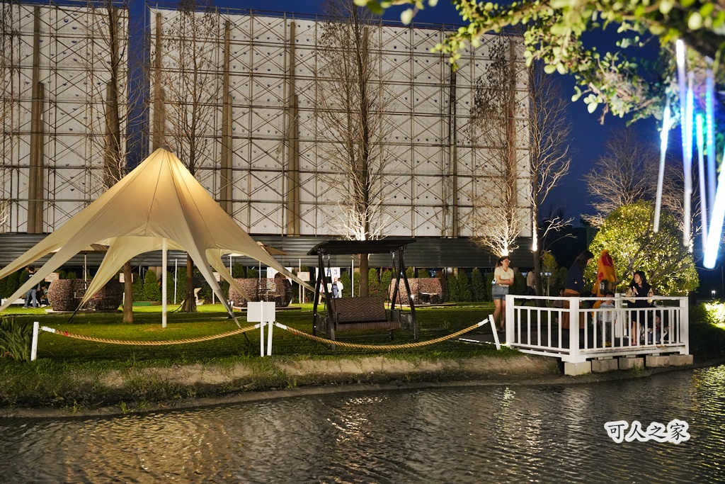 兒童遊戲區,史堤克先生虎尾,大片草皮,家庭聚餐。,景觀餐廳,溜小孩,牛排,玩沙池,自助吧,自助吧吃到飽,虎尾吃到飽,虎尾景觀餐廳,虎尾牛排,虎尾親子餐廳,雲林親子景點,電動挖土機,露營風餐廳