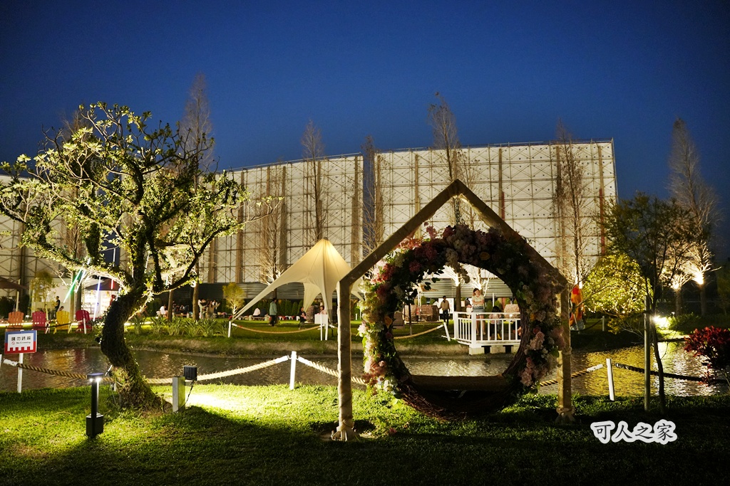 兒童遊戲區,史堤克先生虎尾,大片草皮,家庭聚餐。,景觀餐廳,溜小孩,牛排,玩沙池,自助吧,自助吧吃到飽,虎尾吃到飽,虎尾景觀餐廳,虎尾牛排,虎尾親子餐廳,雲林親子景點,電動挖土機,露營風餐廳