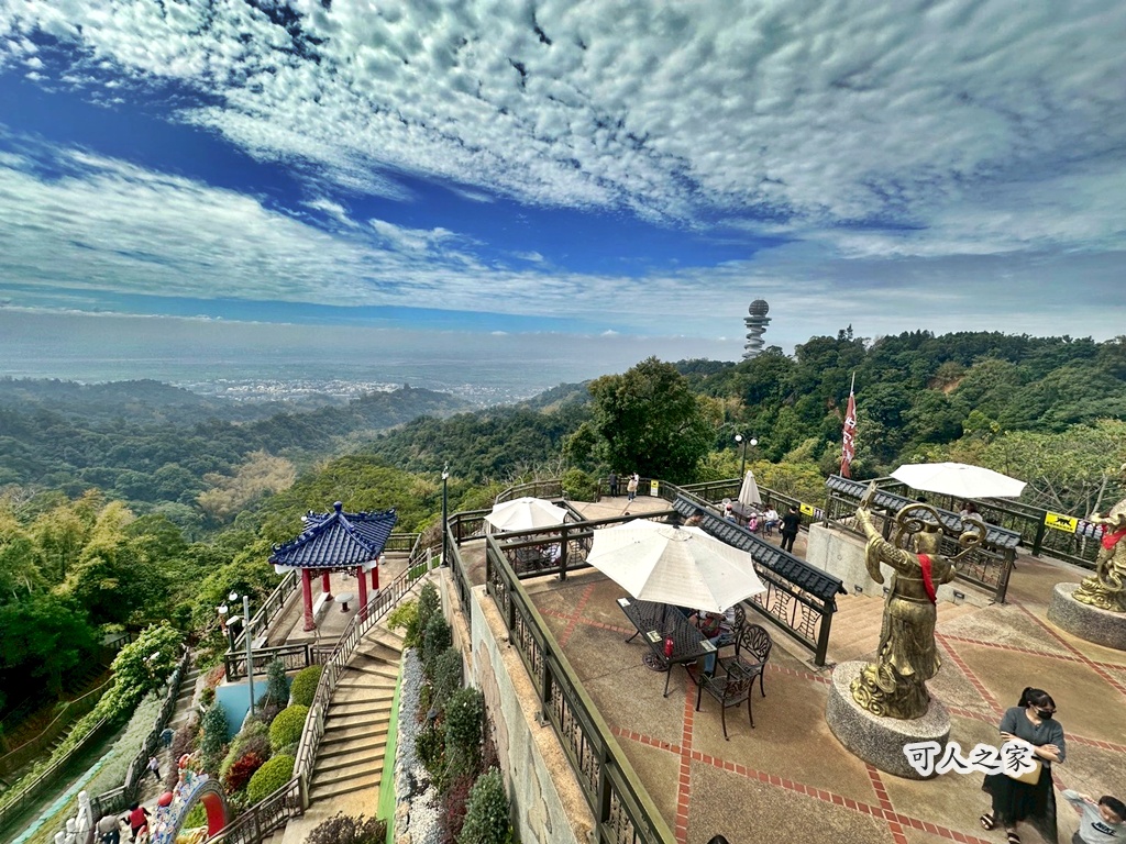 俯瞰景觀。,受天宮,坑內坑步道,彰化一日遊,彰化二水,彰化賞花,百年古道,親子步道,豐柏廣場,黃花風鈴木 俯瞰景觀。,受天宮,坑內坑步道,彰化一日遊,彰化二水,彰化賞花,百年古道,親子步道,豐柏廣場,黃花風鈴木