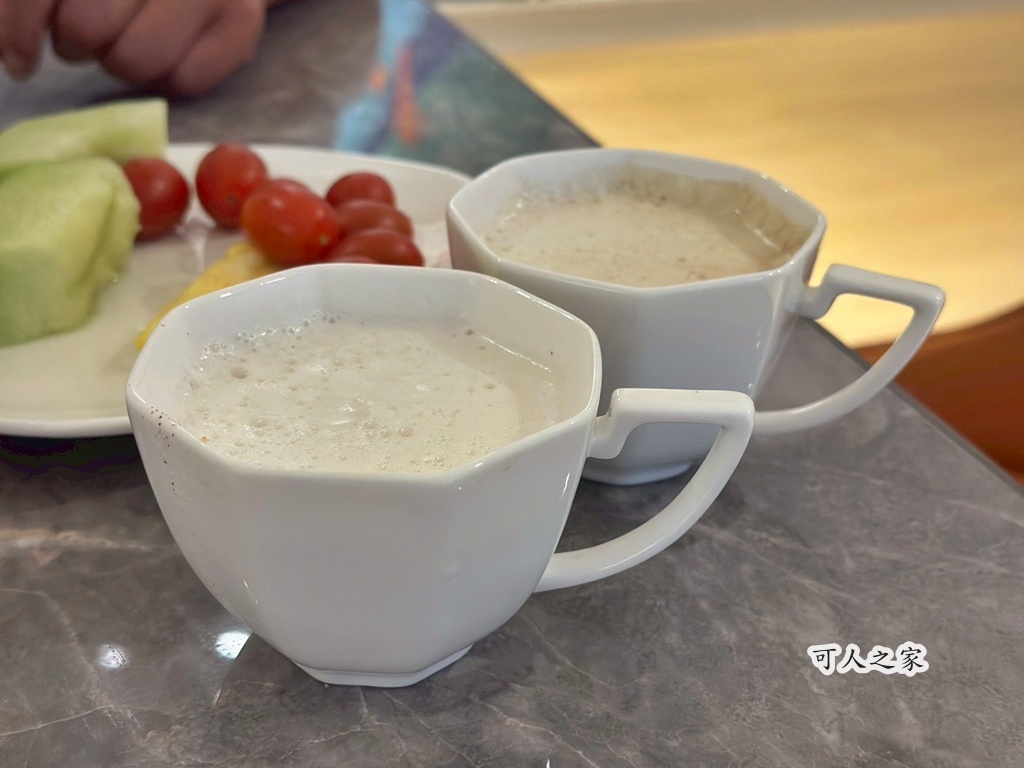 兒童遊戲區,史堤克先生虎尾,大片草皮,家庭聚餐。,景觀餐廳,溜小孩,牛排,玩沙池,自助吧,自助吧吃到飽,虎尾吃到飽,虎尾景觀餐廳,虎尾牛排,虎尾親子餐廳,雲林親子景點,電動挖土機,露營風餐廳