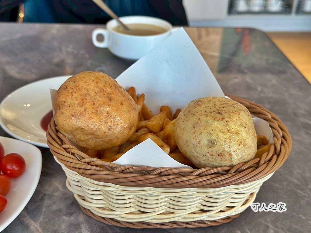兒童遊戲區,史堤克先生虎尾,大片草皮,家庭聚餐。,景觀餐廳,溜小孩,牛排,玩沙池,自助吧,自助吧吃到飽,虎尾吃到飽,虎尾景觀餐廳,虎尾牛排,虎尾親子餐廳,雲林親子景點,電動挖土機,露營風餐廳
