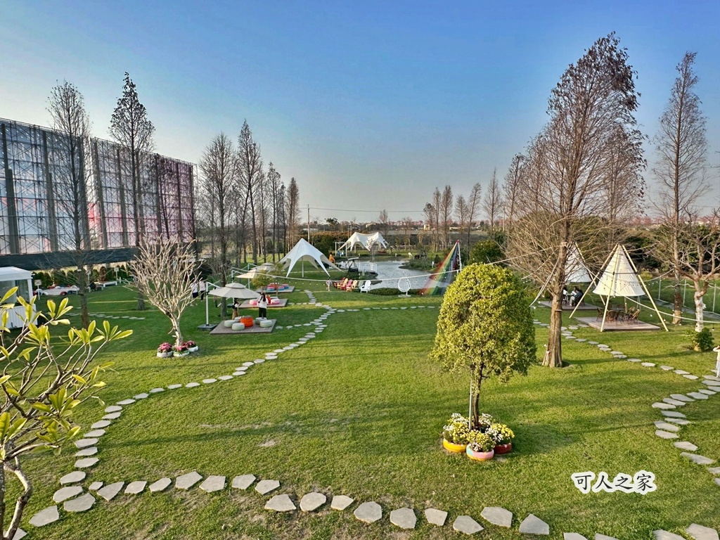 兒童遊戲區,史堤克先生虎尾,大片草皮,家庭聚餐。,景觀餐廳,溜小孩,牛排,玩沙池,自助吧,自助吧吃到飽,虎尾吃到飽,虎尾景觀餐廳,虎尾牛排,虎尾親子餐廳,雲林親子景點,電動挖土機,露營風餐廳