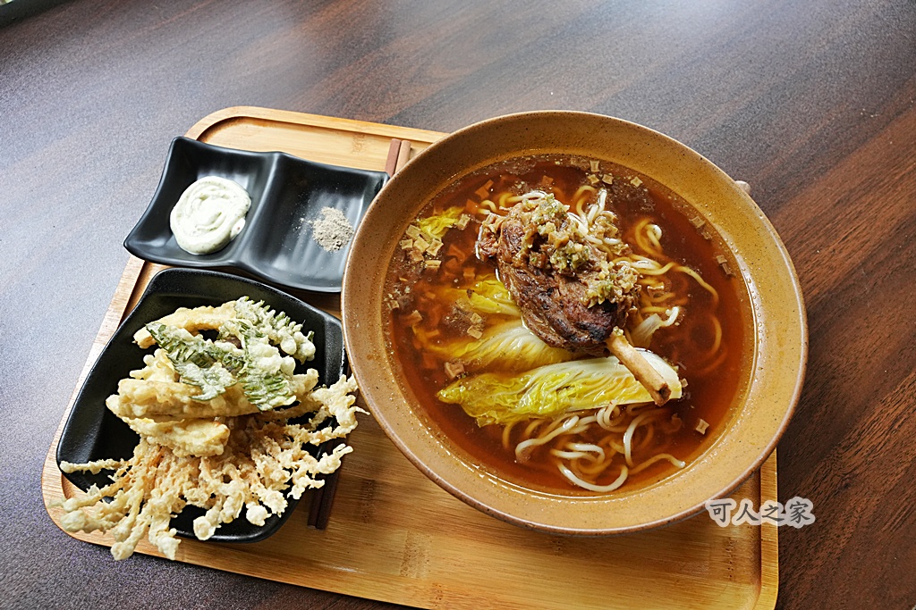 南投美食推薦,手沖紅茶體驗,日月潭下午茶,日月潭在地風味餐,日月潭景觀餐廳,日月潭親子遊,明潭傳奇風物館,瓶中工藝,芒萁料理,隱藏版景點