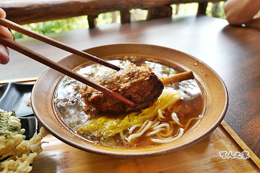 南投美食推薦,手沖紅茶體驗,日月潭下午茶,日月潭在地風味餐,日月潭景觀餐廳,日月潭親子遊,明潭傳奇風物館,瓶中工藝,芒萁料理,隱藏版景點