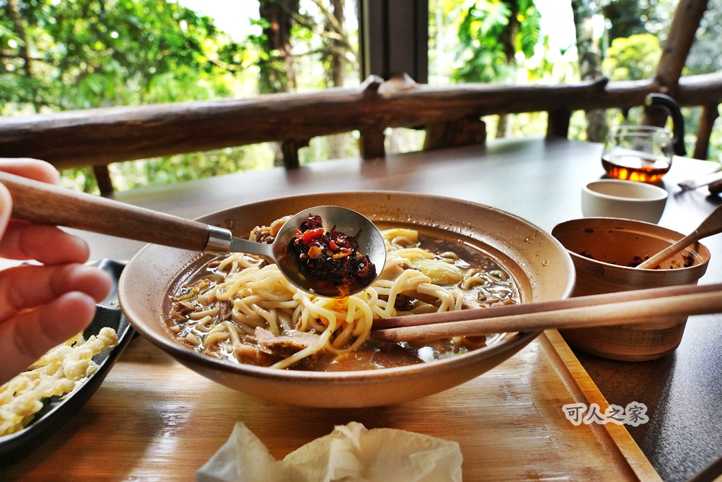 南投美食推薦,手沖紅茶體驗,日月潭下午茶,日月潭在地風味餐,日月潭景觀餐廳,日月潭親子遊,明潭傳奇風物館,瓶中工藝,芒萁料理,隱藏版景點