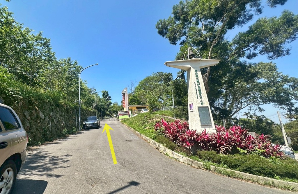 一等三角點,假日去處,健行,健行攻略,古坑,台灣小百岳 (雖然大尖山不是小百岳，但可以作為搜尋關聯詞),台灣登山,台灣秘境,大尖山,後棟仔福德宮,後棟山步道,戶外活動,樟湖生態國民中小學,步道,海拔1305M,涼亭,涼亭野餐,爬山,產業道路,登山,登山推薦,登山裝備,美景,茶園,輕旅行,防曬,階梯步道,雲嘉南平原,雲林,雲林景點