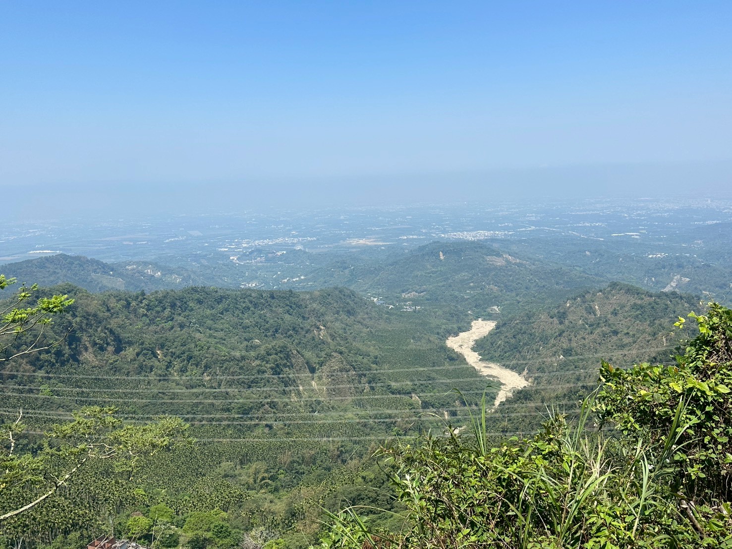 一等三角點,假日去處,健行,健行攻略,古坑,台灣小百岳 (雖然大尖山不是小百岳,但可以作為搜尋關聯詞),台灣登山,台灣秘境,大尖山,後棟仔福德宮,後棟山步道,戶外活動,樟湖生態國民中小學,步道,海拔1305M,涼亭,涼亭野餐,爬山,產業道路,登山,登山推薦,登山裝備,美景,茶園,輕旅行,防曬,階梯步道,雲嘉南平原,雲林,雲林景點 一等三角點,假日去處,健行,健行攻略,古坑,台灣小百岳 (雖然大尖山不是小百岳,但可以作為搜尋關聯詞),台灣登山,台灣秘境,大尖山,後棟仔福德宮,後棟山步道,戶外活動,樟湖生態國民中小學,步道,海拔1305M,涼亭,涼亭野餐,爬山,產業道路,登山,登山推薦,登山裝備,美景,茶園,輕旅行,防曬,階梯步道,雲嘉南平原,雲林,雲林景點