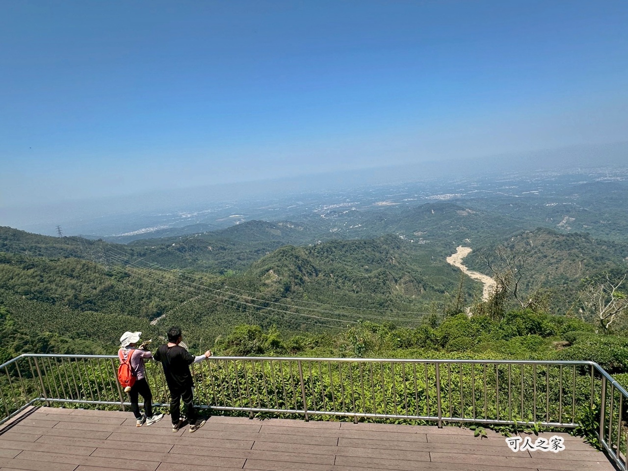 一等三角點,假日去處,健行,健行攻略,古坑,台灣小百岳 (雖然大尖山不是小百岳,但可以作為搜尋關聯詞),台灣登山,台灣秘境,大尖山,後棟仔福德宮,後棟山步道,戶外活動,樟湖生態國民中小學,步道,海拔1305M,涼亭,涼亭野餐,爬山,產業道路,登山,登山推薦,登山裝備,美景,茶園,輕旅行,防曬,階梯步道,雲嘉南平原,雲林,雲林景點 一等三角點,假日去處,健行,健行攻略,古坑,台灣小百岳 (雖然大尖山不是小百岳,但可以作為搜尋關聯詞),台灣登山,台灣秘境,大尖山,後棟仔福德宮,後棟山步道,戶外活動,樟湖生態國民中小學,步道,海拔1305M,涼亭,涼亭野餐,爬山,產業道路,登山,登山推薦,登山裝備,美景,茶園,輕旅行,防曬,階梯步道,雲嘉南平原,雲林,雲林景點
