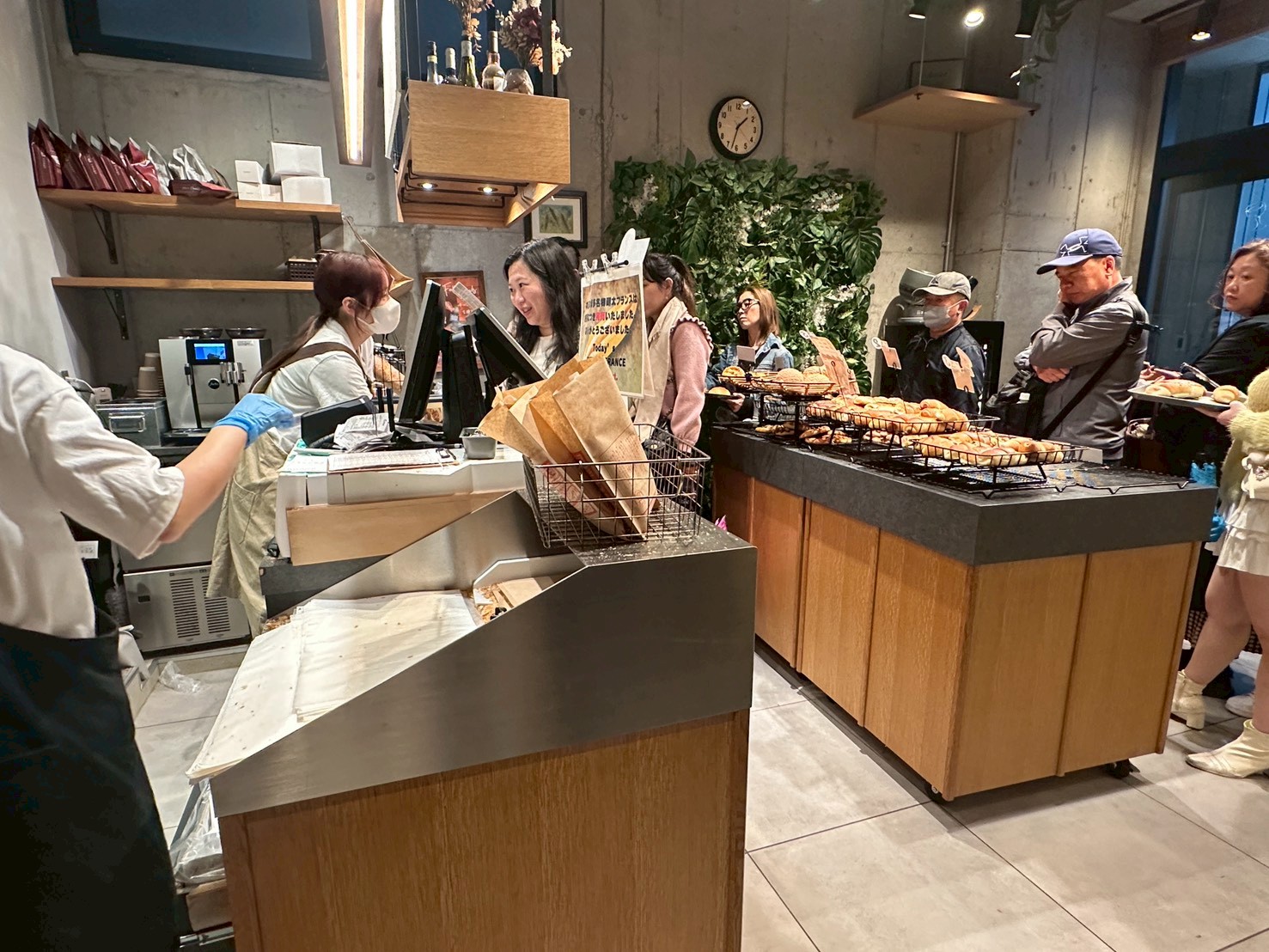 九州美食,創意料理,努努雞,和牛,布丁,拉麵,日本美食,烤香菇,燒咖哩,燒肉,福岡必吃,福岡旅遊,福岡美食,福岡餐廳,糸島美食,釜飯,預約制餐廳,麵包