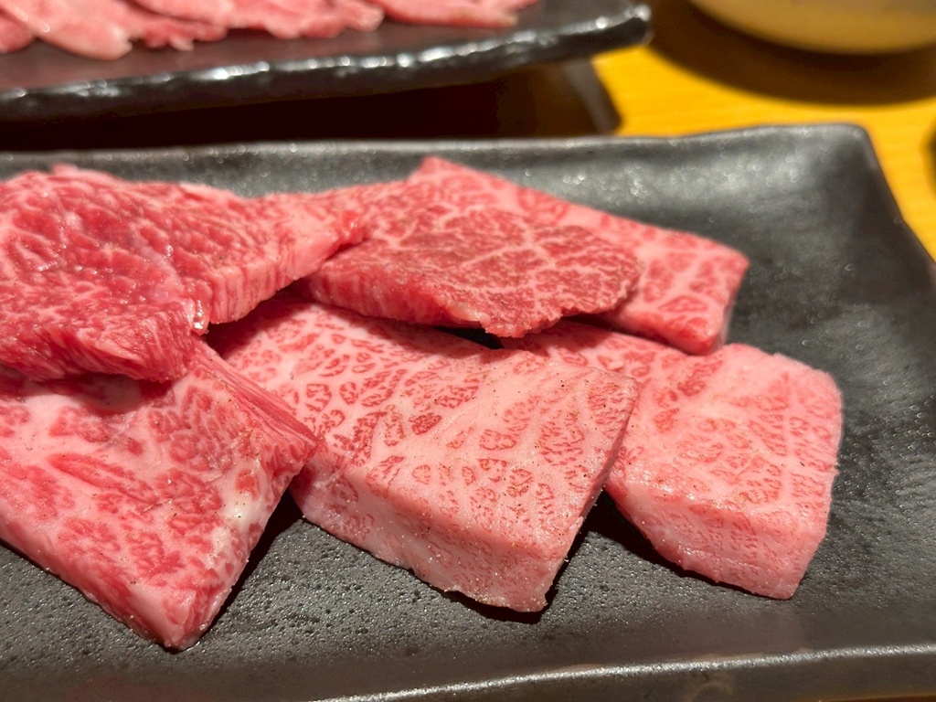 九州美食,創意料理,努努雞,和牛,布丁,拉麵,日本美食,烤香菇,燒咖哩,燒肉,福岡必吃,福岡旅遊,福岡美食,福岡餐廳,糸島美食,釜飯,預約制餐廳,麵包