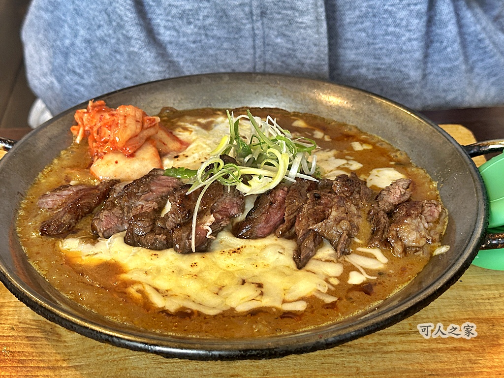 九州美食,創意料理,努努雞,和牛,布丁,拉麵,日本美食,烤香菇,燒咖哩,燒肉,福岡必吃,福岡旅遊,福岡美食,福岡餐廳,糸島美食,釜飯,預約制餐廳,麵包